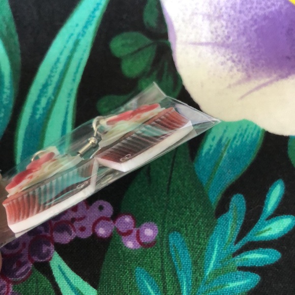 Sweetheart Cupcake Acrylic Hang Earrings - Picture 10 of 12